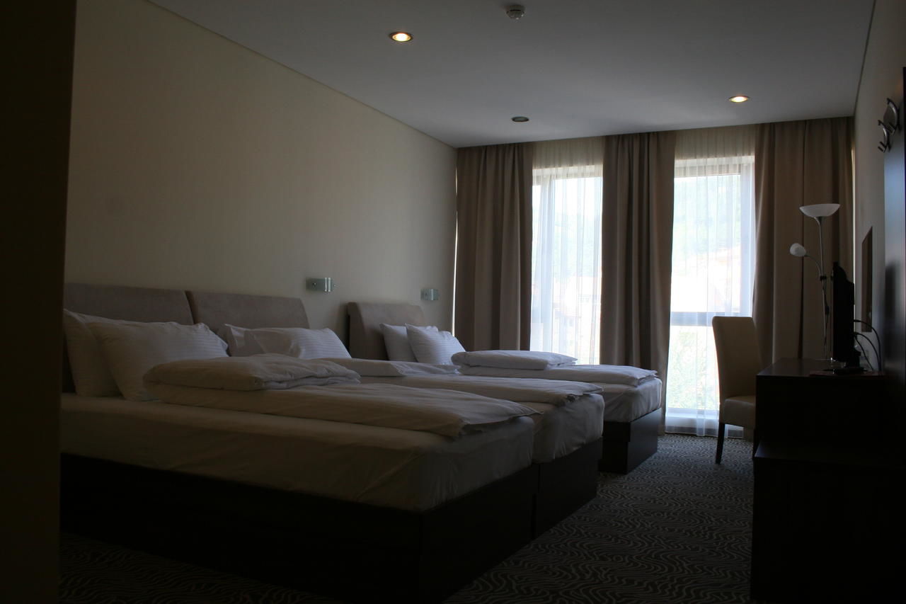 Апарт-отели Hotel Franca Биело-Поле-20