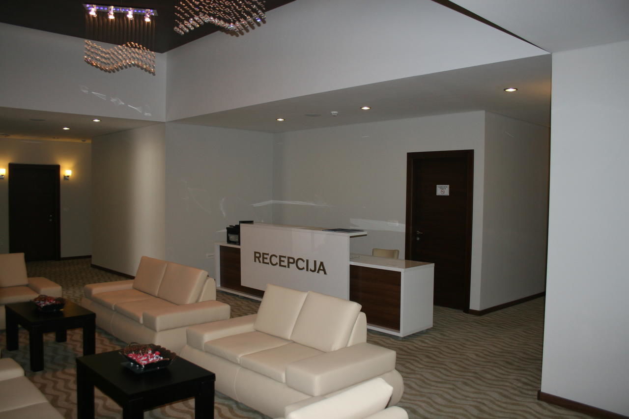 Апарт-отели Hotel Franca Биело-Поле-36