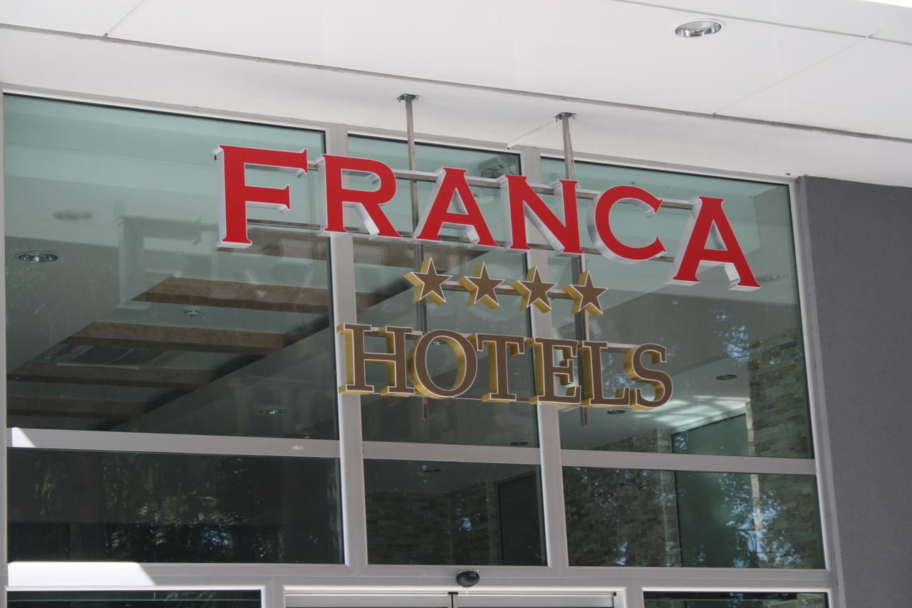 Апарт-отели Hotel Franca Биело-Поле-42