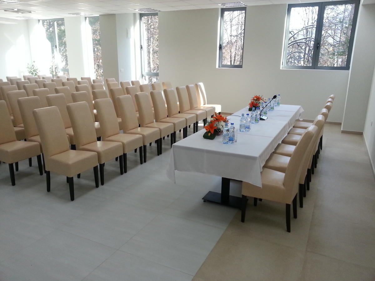Апарт-отели Hotel Franca Биело-Поле-45