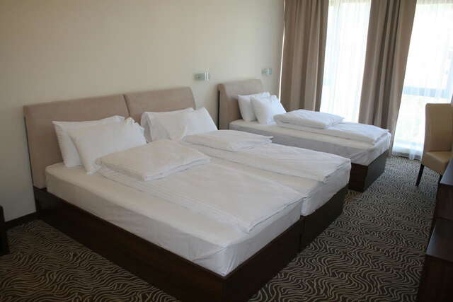 Апарт-отели Hotel Franca Биело-Поле-12