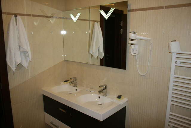 Апарт-отели Hotel Franca Биело-Поле-24